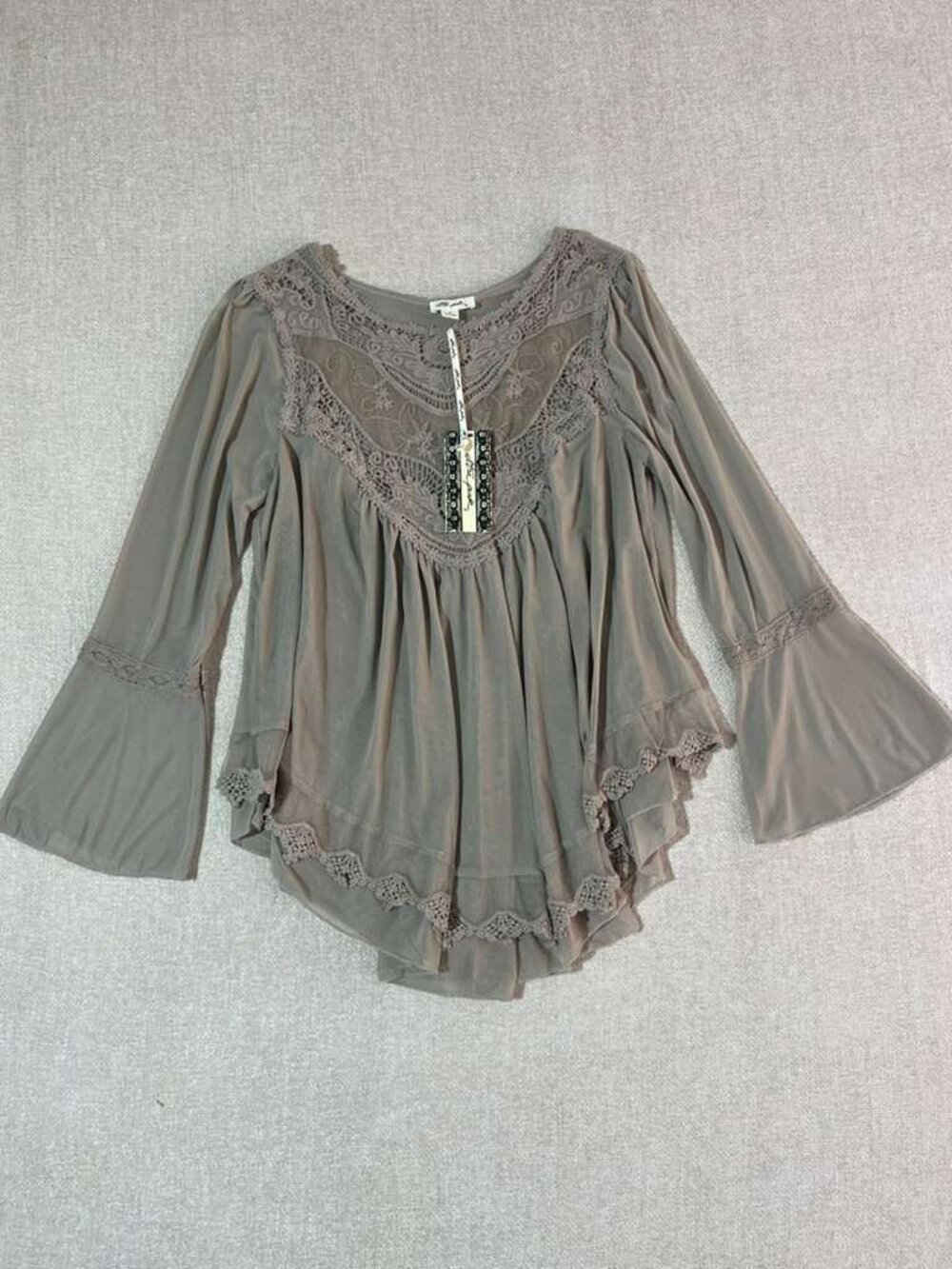 Ultra Pink Taupe Lace Boho Tunic Bell Sleeve Top NWT Size M